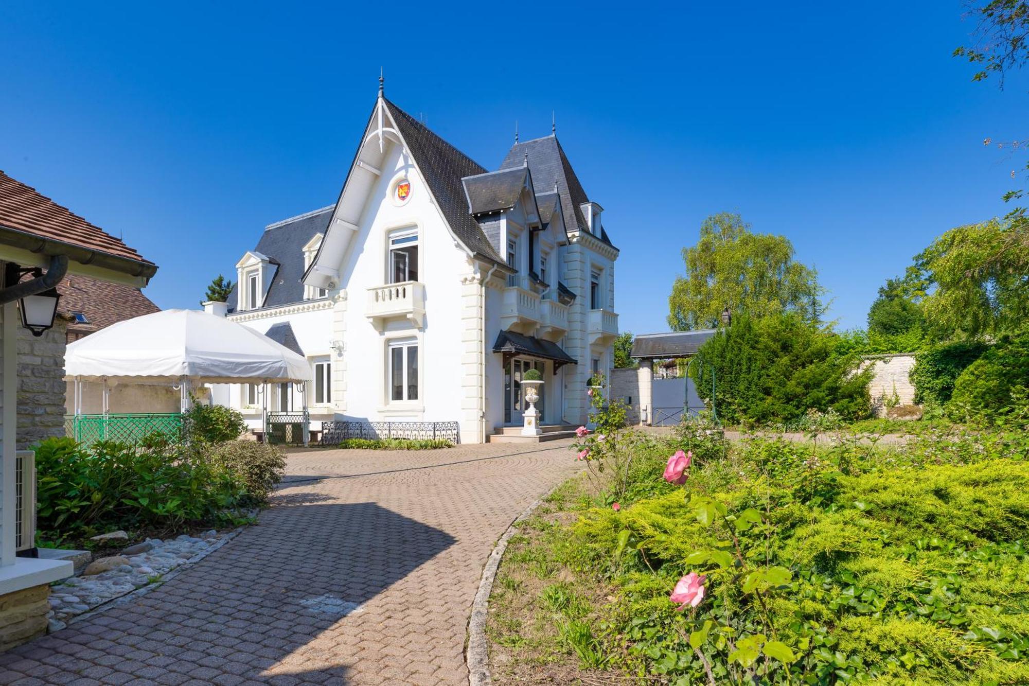 Le Moulin Du Landion Hotel Et Spa Dolancourt Luaran gambar